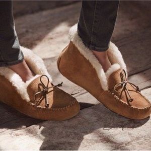 Ugg Alena Moccasin slippers in chestnut